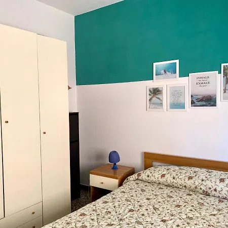 Sotto Il Sole Di Spotorno Apartment